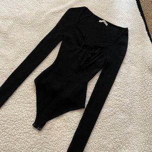 Long sleeve key hole bodysuit